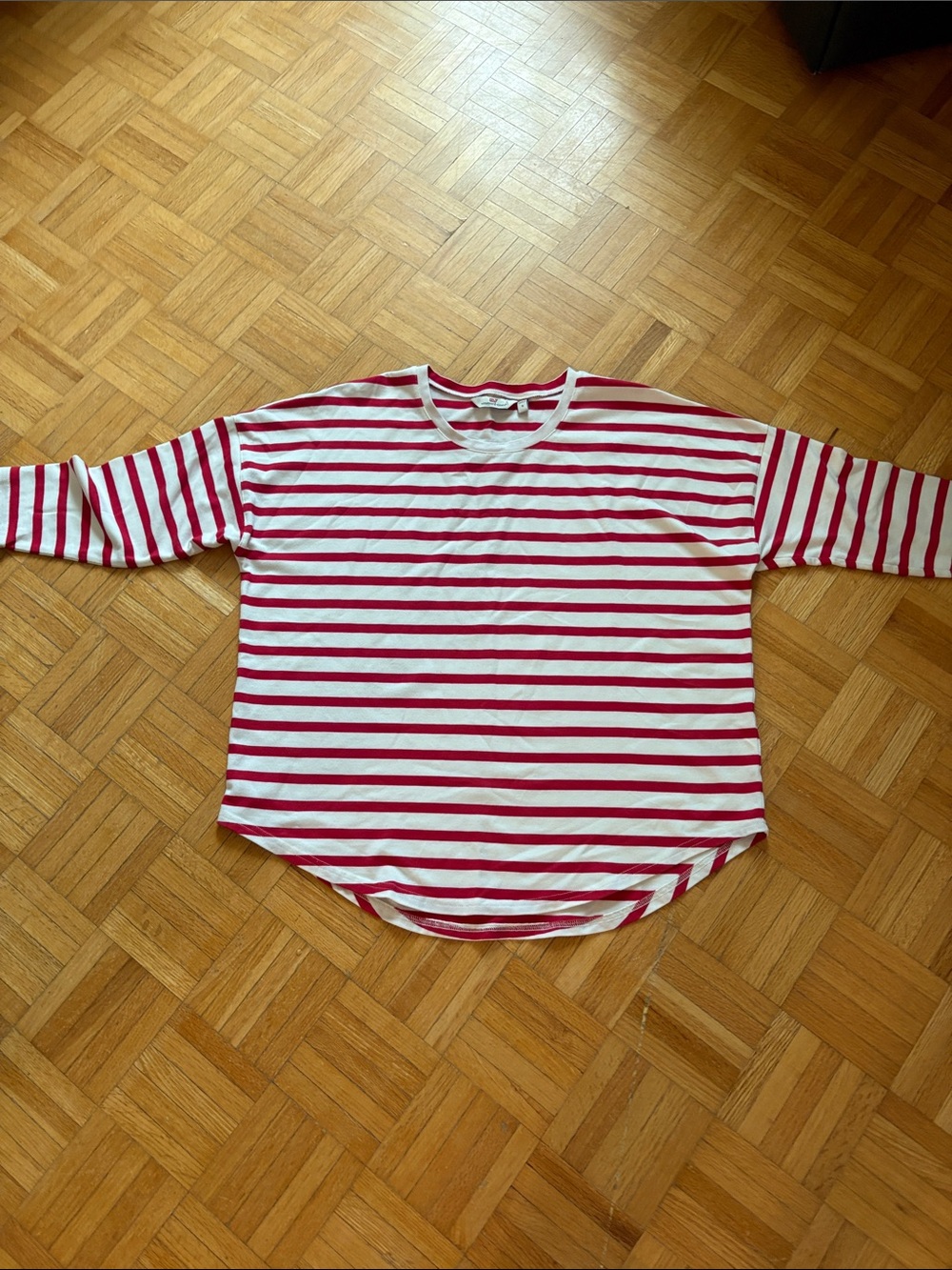 Vineyard vines Red & White Striped Long Sleeve Tee